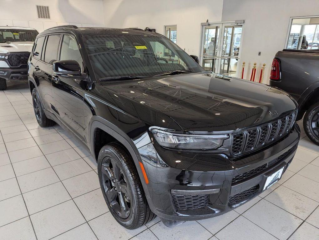 new 2025 Jeep Grand Cherokee L car, priced at $50,021