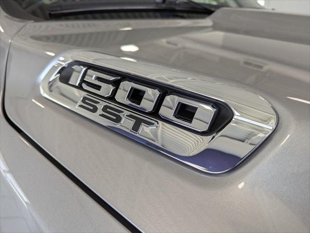 new 2025 Ram 1500 car, priced at $51,906