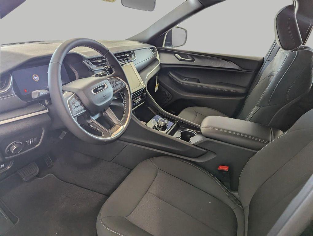 new 2025 Jeep Grand Cherokee L car, priced at $39,344