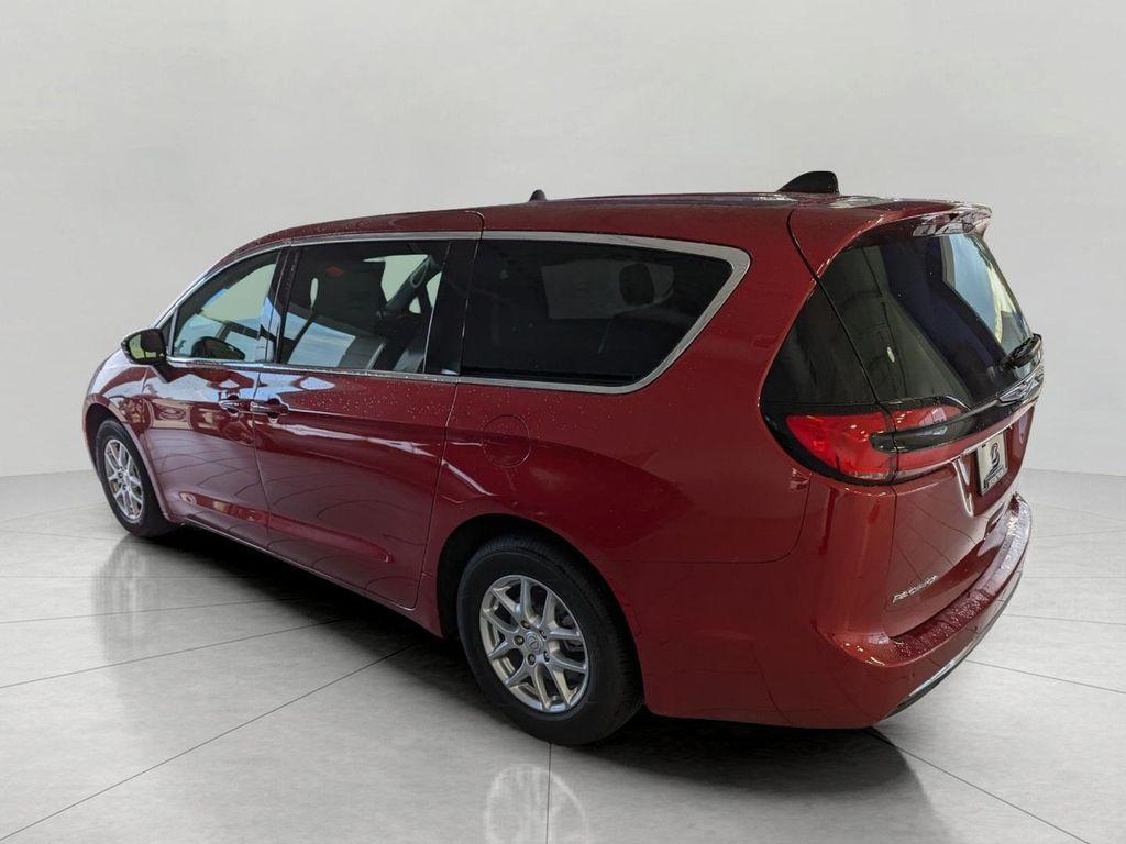 new 2026 Chrysler Pacifica car, priced at $41,895