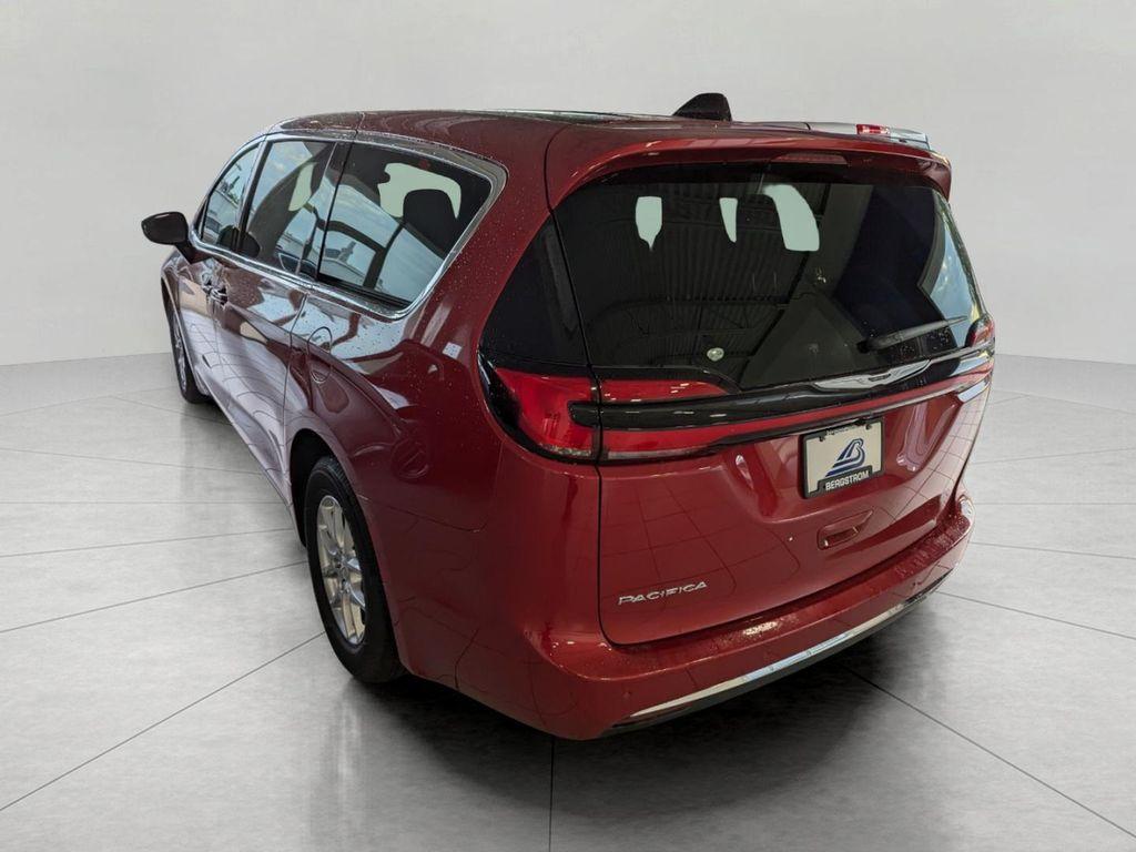 new 2026 Chrysler Pacifica car, priced at $41,895