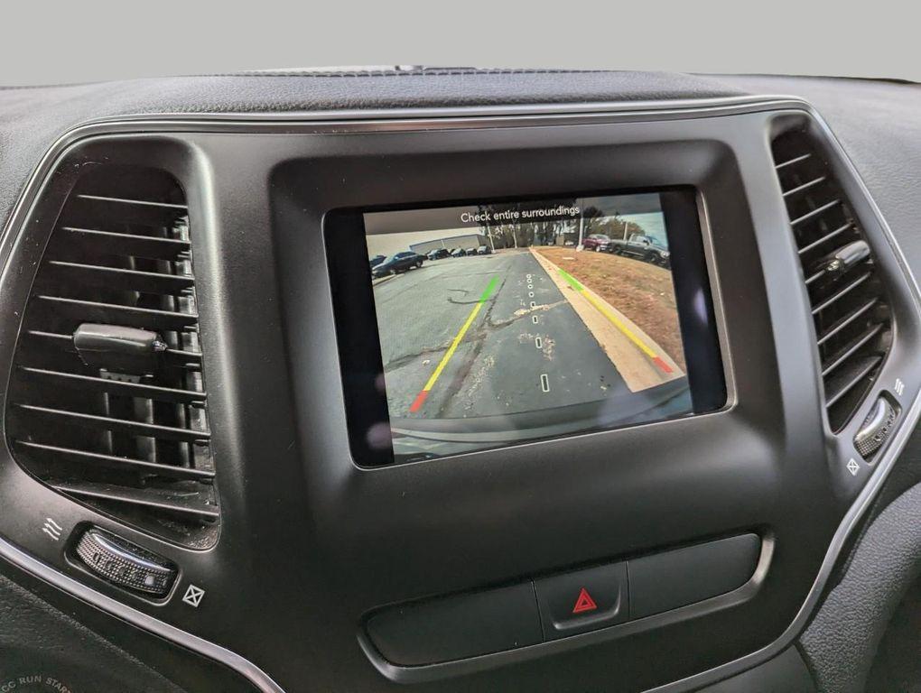 used 2019 Jeep Cherokee car, priced at $16,364