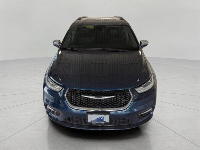 used 2022 Chrysler Pacifica car, priced at $28,000