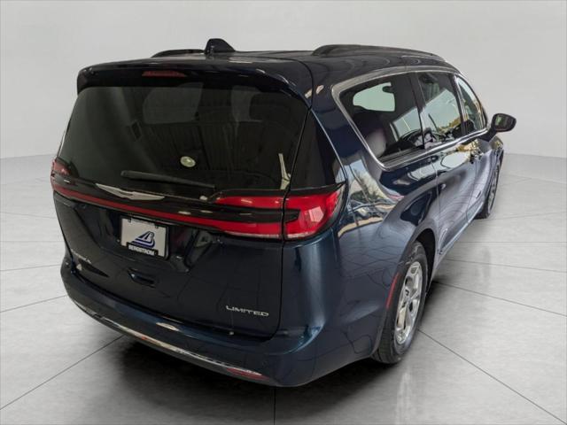 used 2022 Chrysler Pacifica car, priced at $28,000