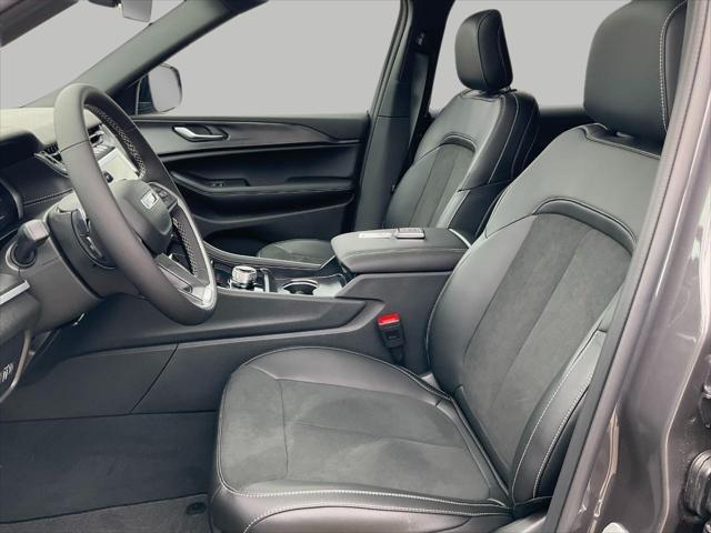 new 2025 Jeep Grand Cherokee L car, priced at $47,372