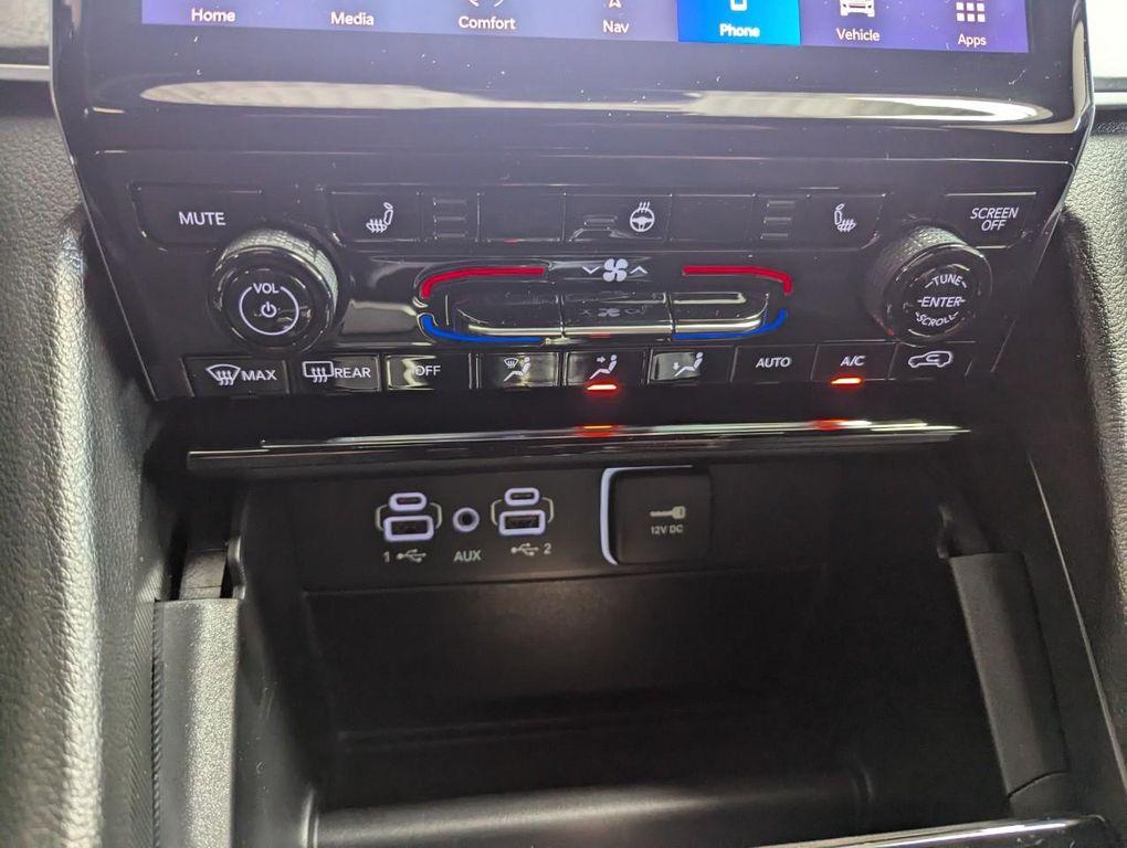 new 2025 Jeep Grand Cherokee L car, priced at $50,021