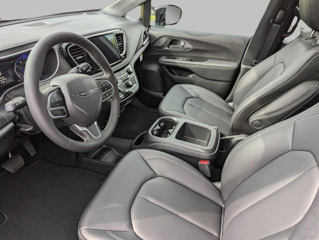 new 2026 Chrysler Pacifica car, priced at $41,445