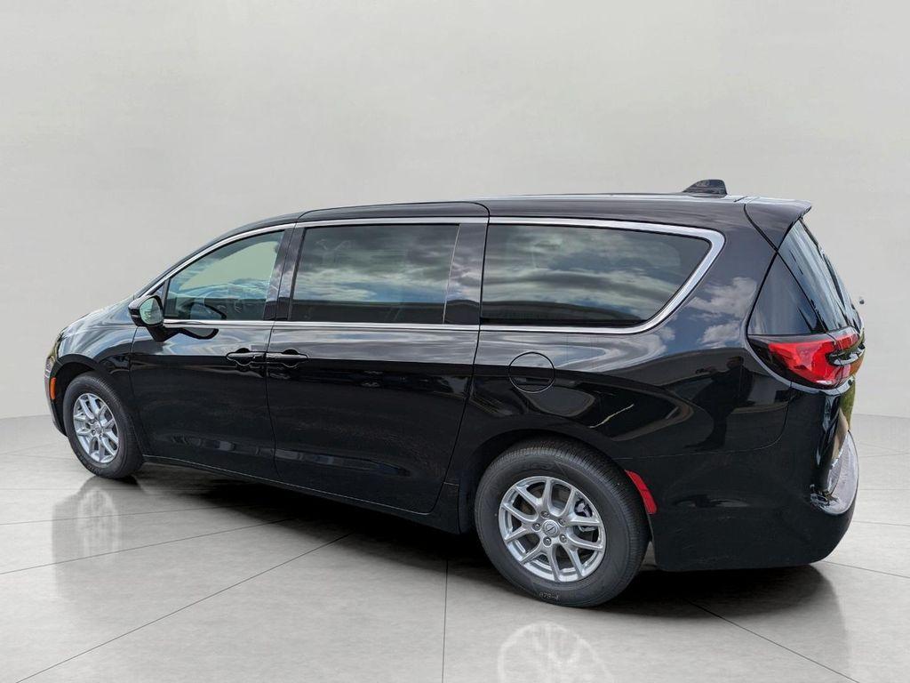 new 2026 Chrysler Pacifica car, priced at $41,445