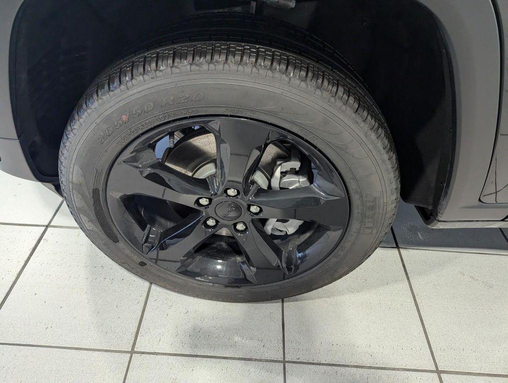 new 2025 Jeep Grand Cherokee L car, priced at $49,901