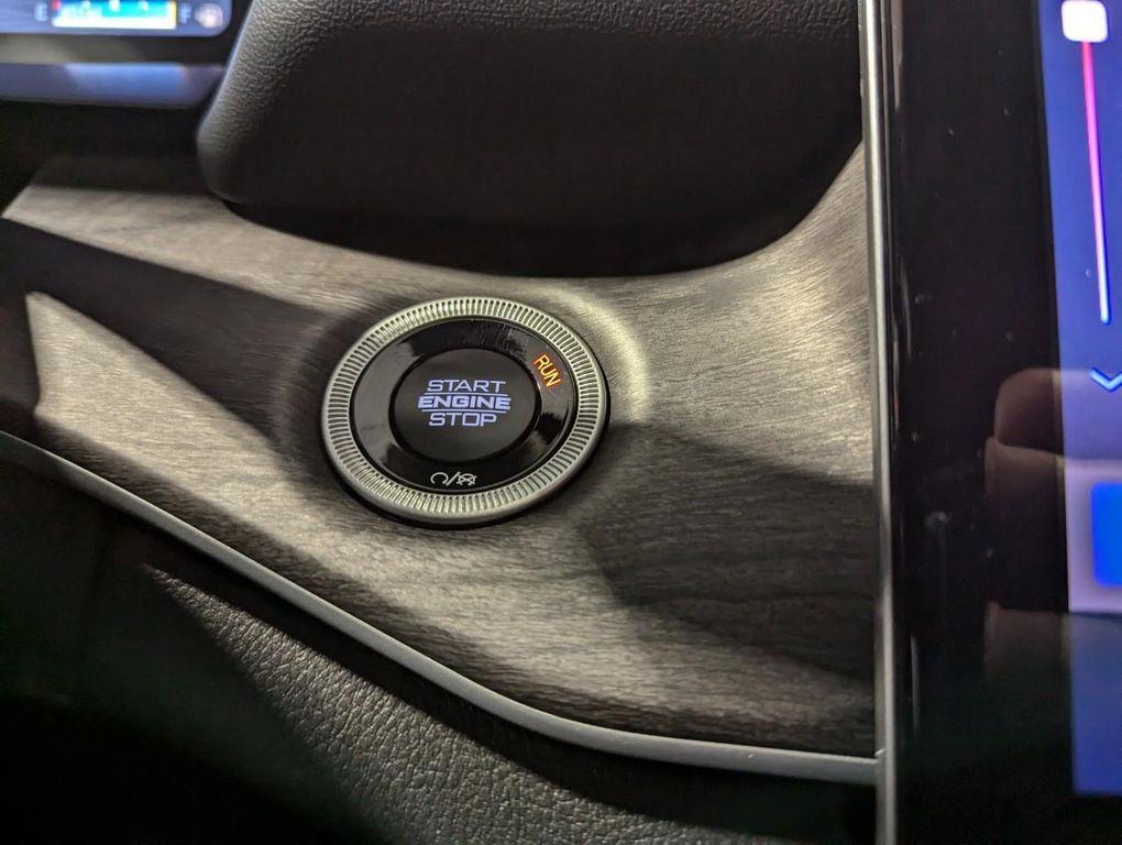 new 2025 Jeep Grand Cherokee L car, priced at $49,901