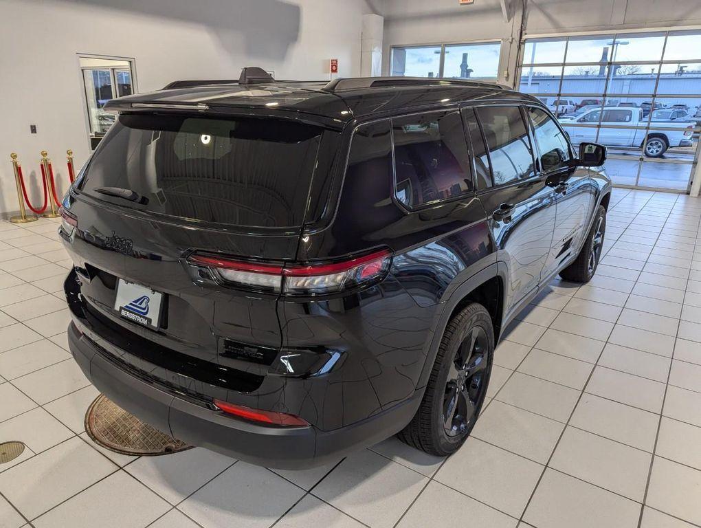 new 2025 Jeep Grand Cherokee L car, priced at $49,901