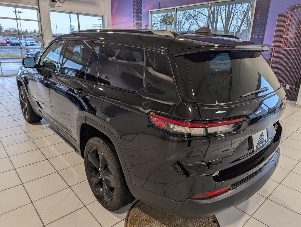 new 2025 Jeep Grand Cherokee L car, priced at $49,901