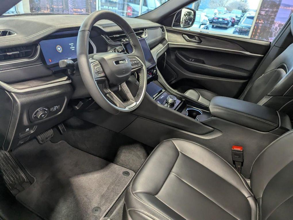 new 2025 Jeep Grand Cherokee L car, priced at $49,901