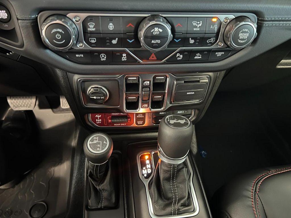 new 2025 Jeep Wrangler car, priced at $56,905