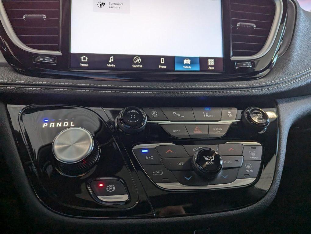 new 2026 Chrysler Pacifica car, priced at $46,334