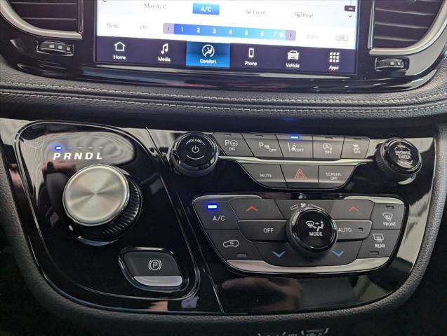 new 2025 Chrysler Pacifica car, priced at $42,690