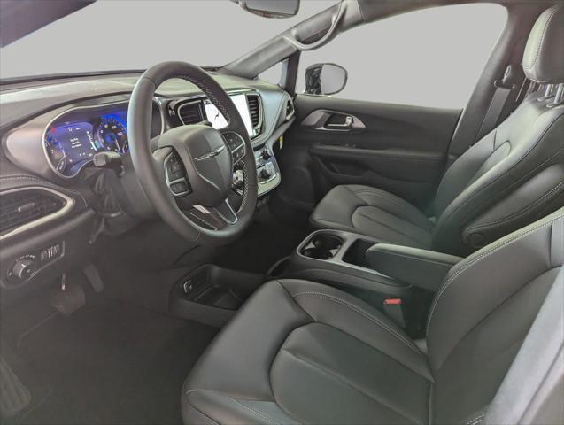 new 2025 Chrysler Pacifica car, priced at $42,690