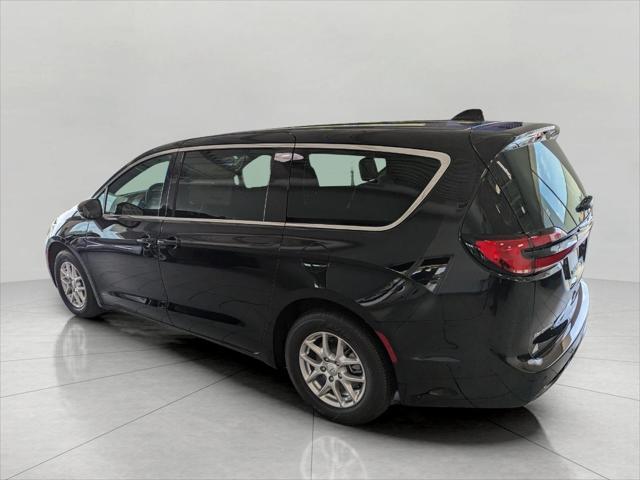 new 2025 Chrysler Pacifica car, priced at $42,690