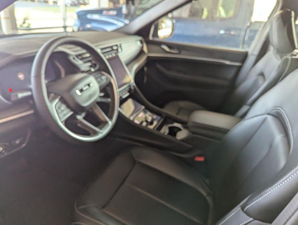 new 2025 Jeep Grand Cherokee L car, priced at $50,021