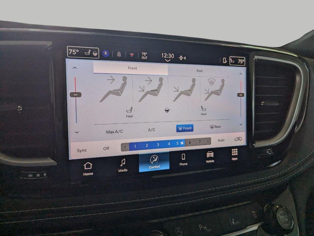 new 2026 Chrysler Pacifica car, priced at $41,625