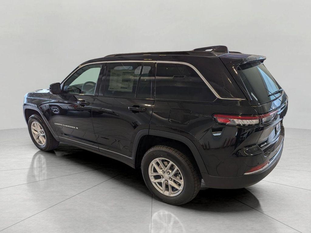 new 2025 Jeep Grand Cherokee car, priced at $38,431