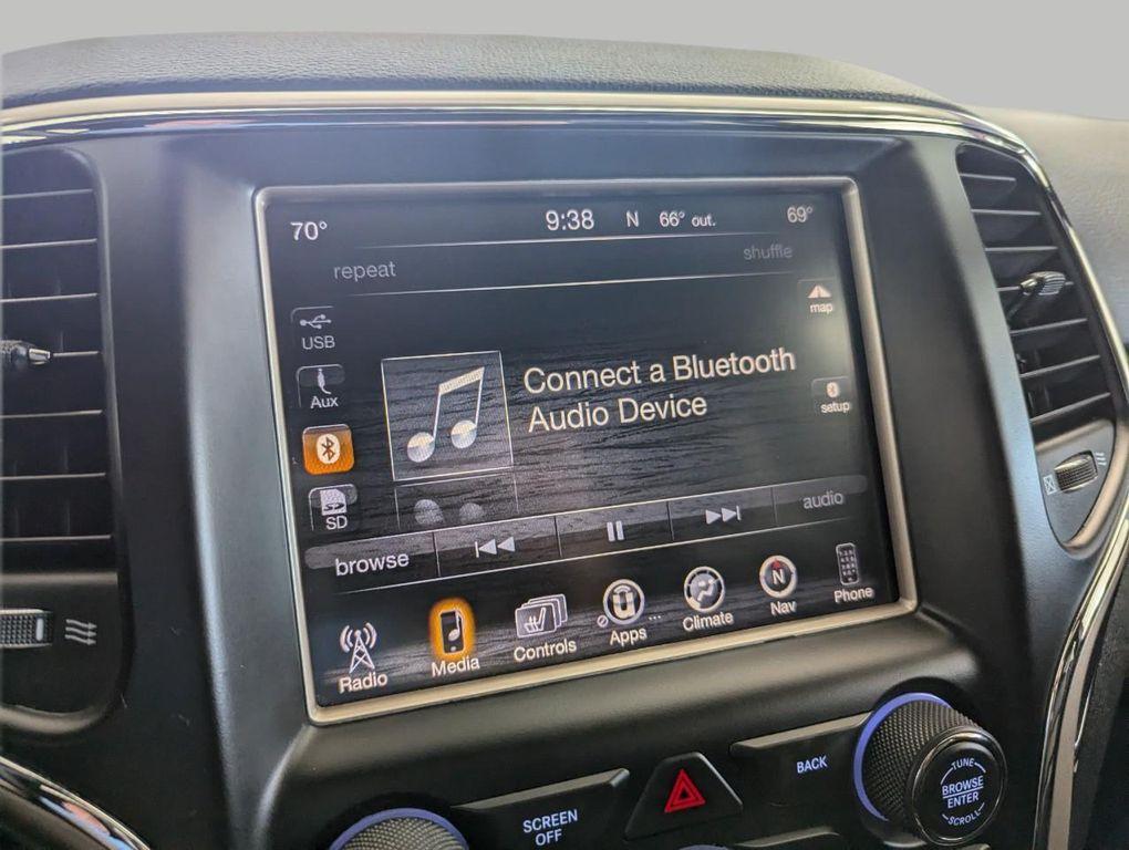 used 2017 Jeep Grand Cherokee car, priced at $16,646
