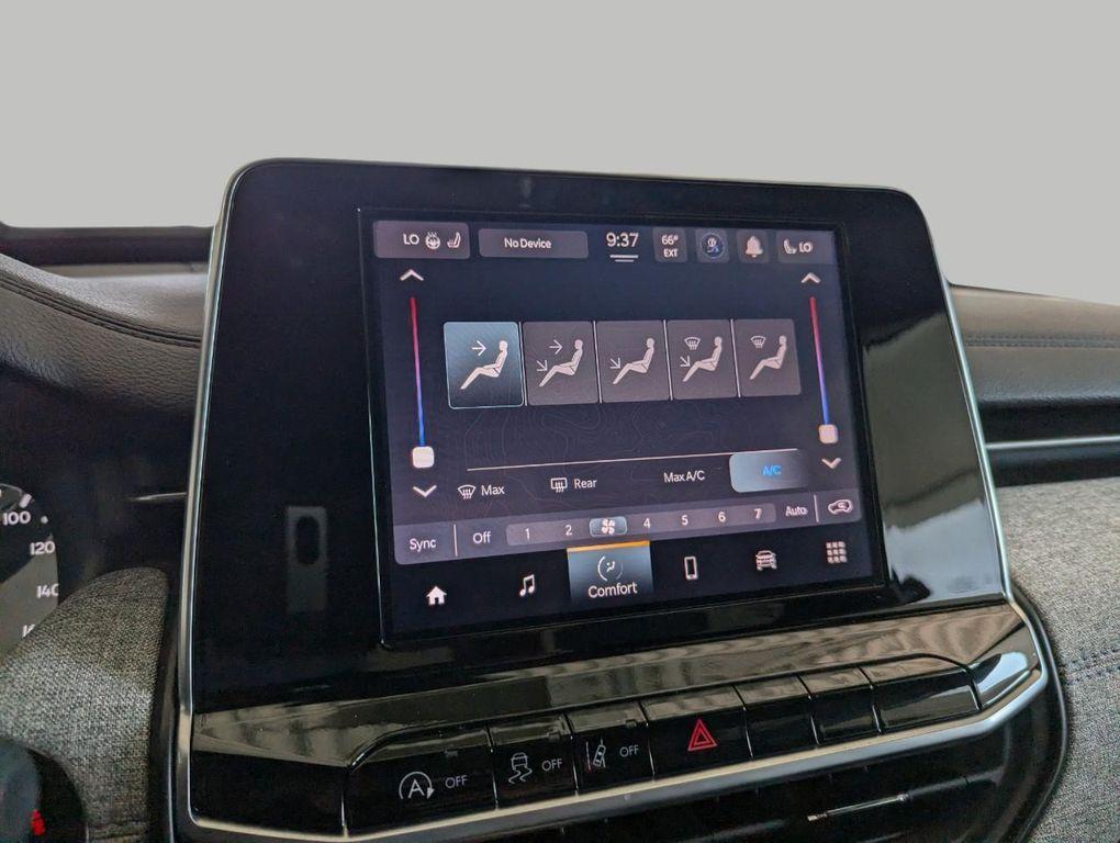 new 2025 Jeep Compass car, priced at $25,995