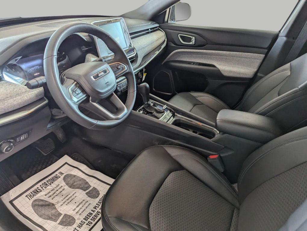 new 2025 Jeep Compass car, priced at $25,995