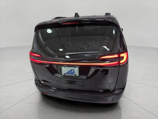 new 2024 Chrysler Pacifica car, priced at $38,245