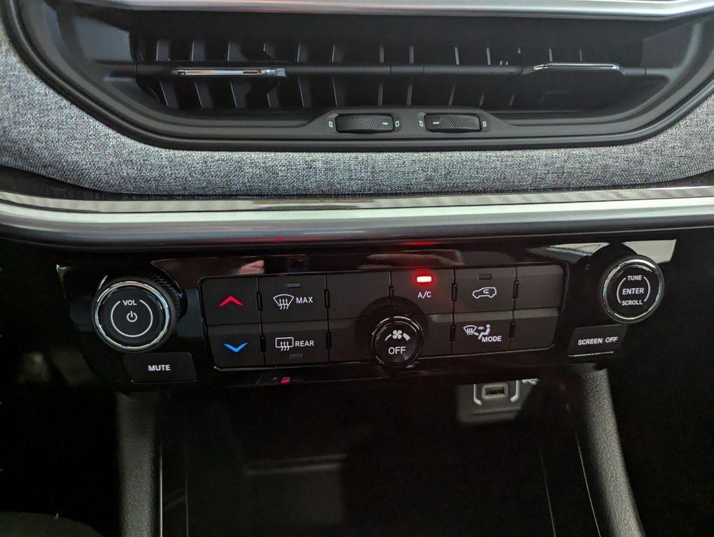 new 2025 Jeep Compass car, priced at $26,879