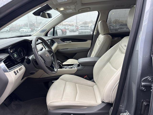 used 2025 Cadillac XT6 car, priced at $43,000