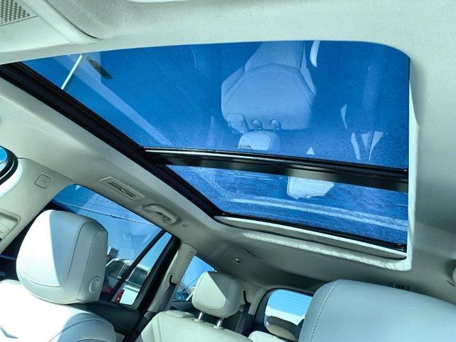 used 2025 Cadillac XT6 car, priced at $47,000