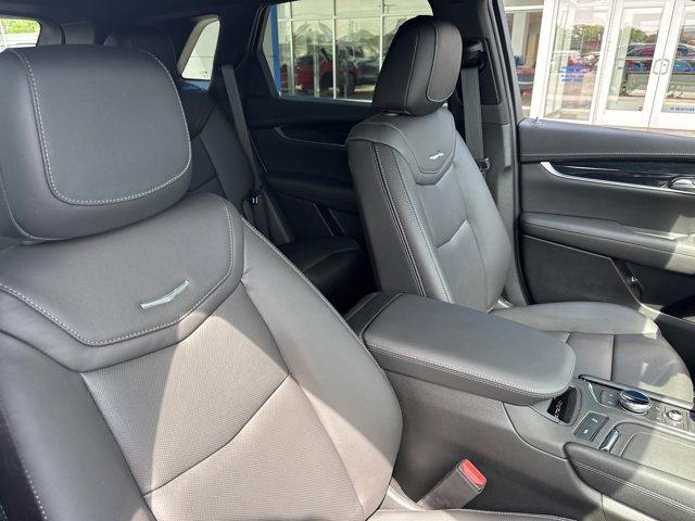 new 2024 Cadillac XT5 car, priced at $54,198
