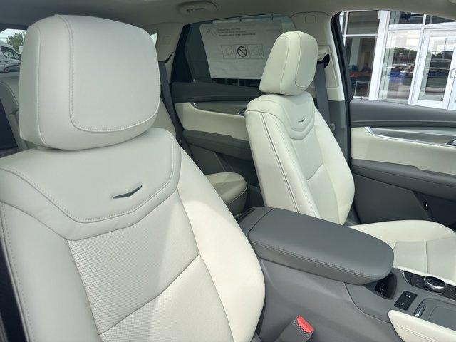 new 2024 Cadillac XT5 car, priced at $51,531