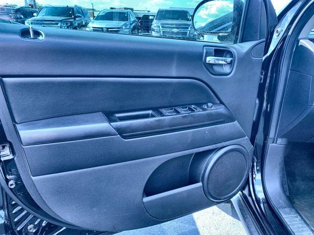 used 2015 Jeep Compass car, priced at $5,000