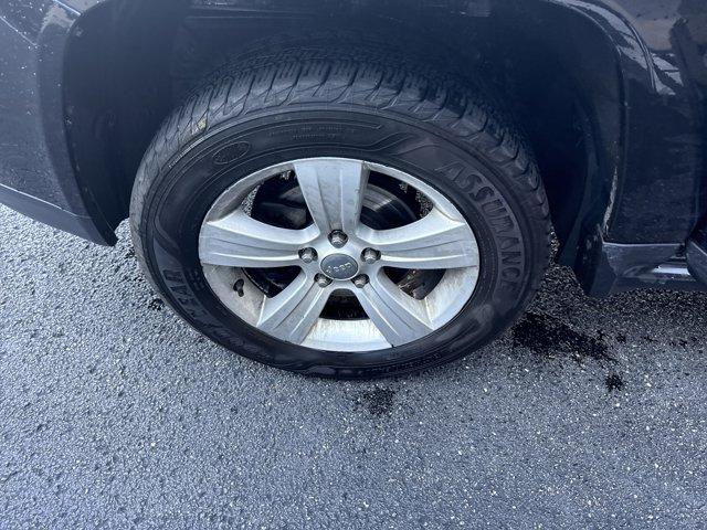 used 2015 Jeep Compass car, priced at $5,500