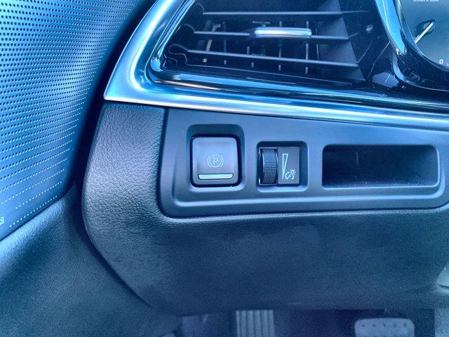 used 2025 Cadillac XT6 car, priced at $47,000