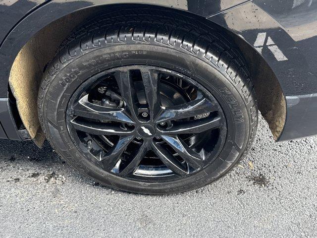 used 2021 Chevrolet Equinox car, priced at $18,000