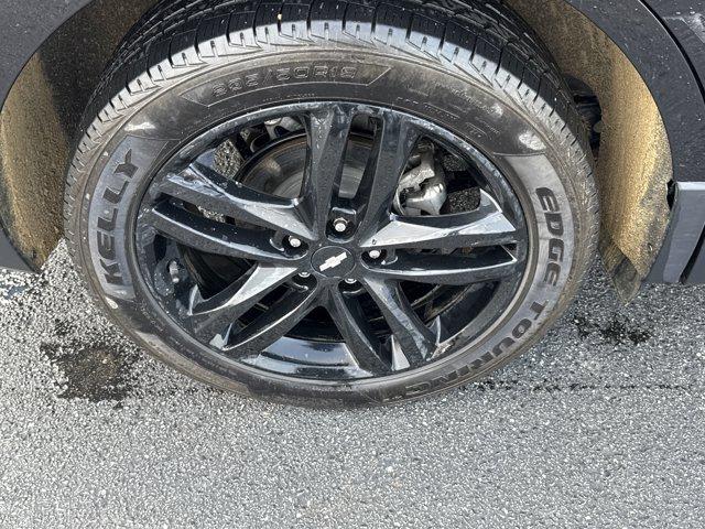 used 2021 Chevrolet Equinox car, priced at $18,000