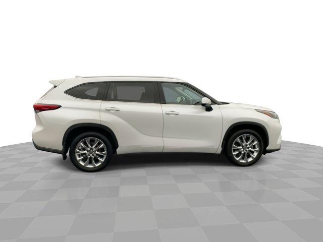 used 2023 Toyota Highlander car, priced at $38,000