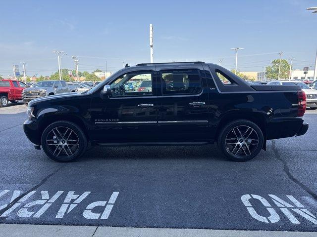 used 2010 Chevrolet Avalanche car, priced at $13,500