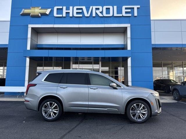 used 2025 Cadillac XT6 car, priced at $43,000