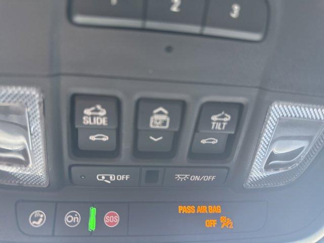 used 2023 Chevrolet Traverse car, priced at $39,000