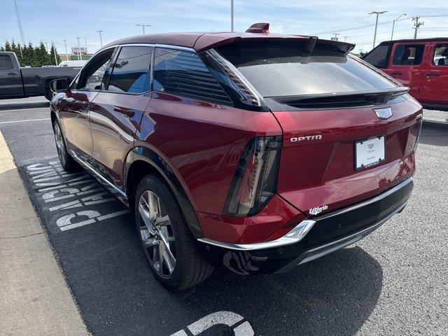 new 2025 Cadillac OPTIQ car, priced at $57,195