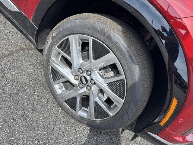 new 2025 Cadillac OPTIQ car, priced at $57,195