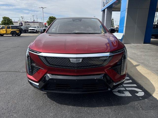 new 2025 Cadillac OPTIQ car, priced at $57,195