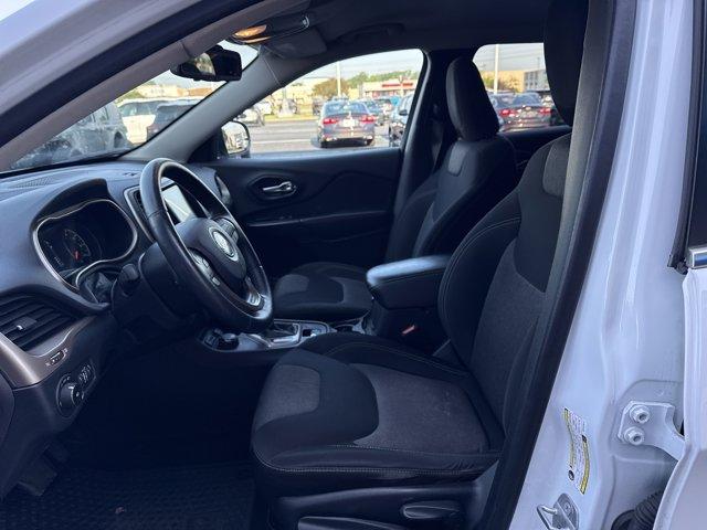 used 2014 Jeep Cherokee car, priced at $11,500