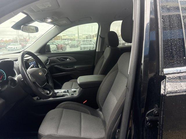 used 2021 Chevrolet Traverse car, priced at $25,000