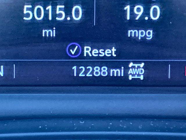 used 2025 Cadillac XT6 car, priced at $47,000