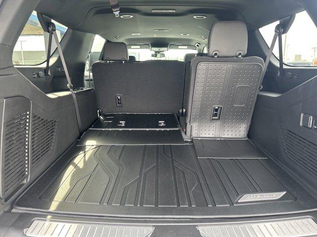 new 2025 Chevrolet Suburban car